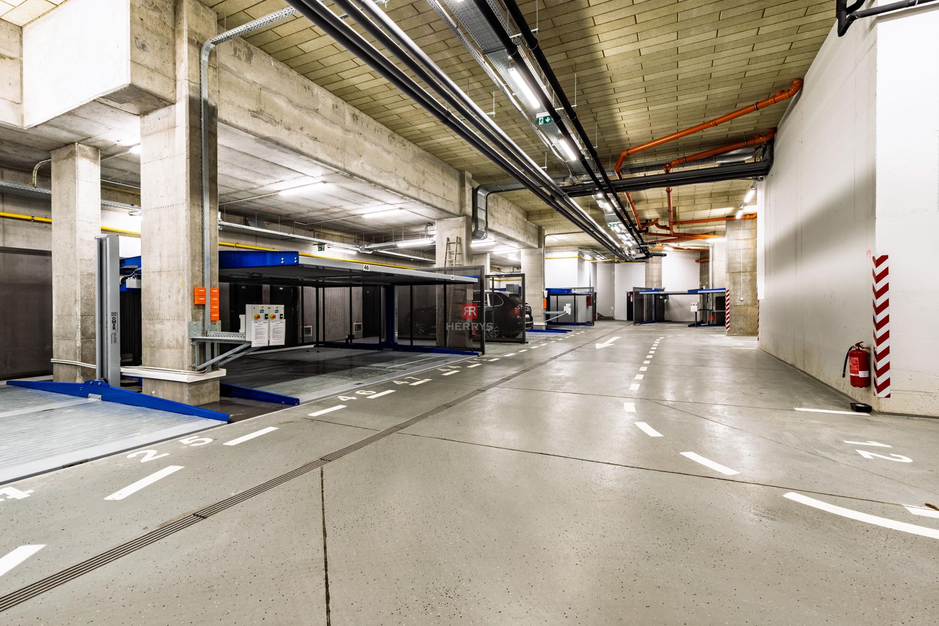 HERRYS – Na predaj priestranný 3-izbový apartmán v prémiovom štandarde, projekt K Železnej studienke