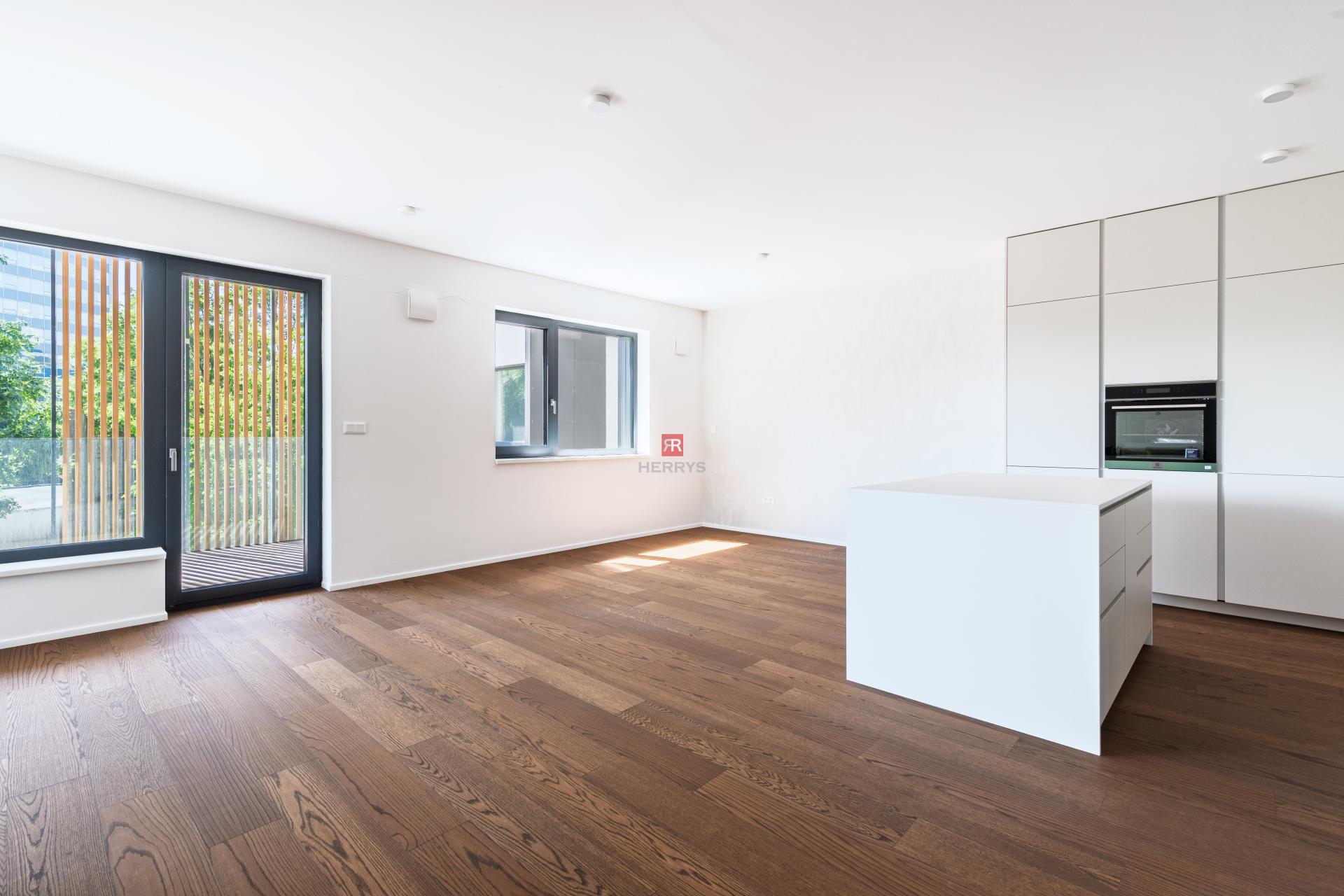 HERRYS – For sale spacious 3-room apartment in premium standard, project K Železnej studienke