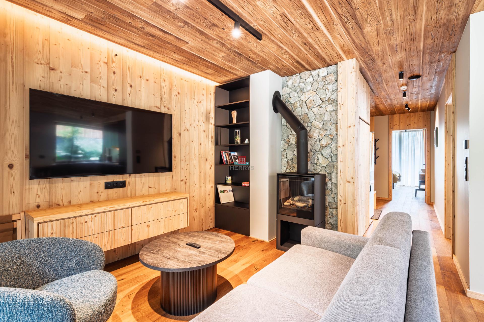 HERRYS - For sale a luxurious 3-room apartment in an exceptional location in Tatranská Lomnica