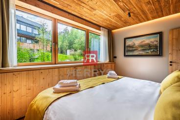 HERRYS - Na predaj luxusný 3 izbový apartmán vo výnimočnej lokalite v Tatranskej Lomnici