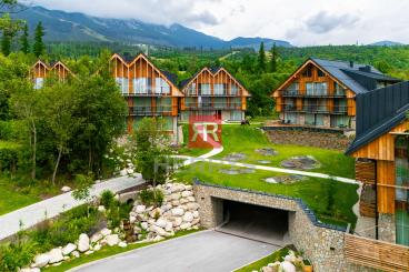 HERRYS - Na predaj luxusný 3 izbový apartmán vo výnimočnej lokalite v Tatranskej Lomnici