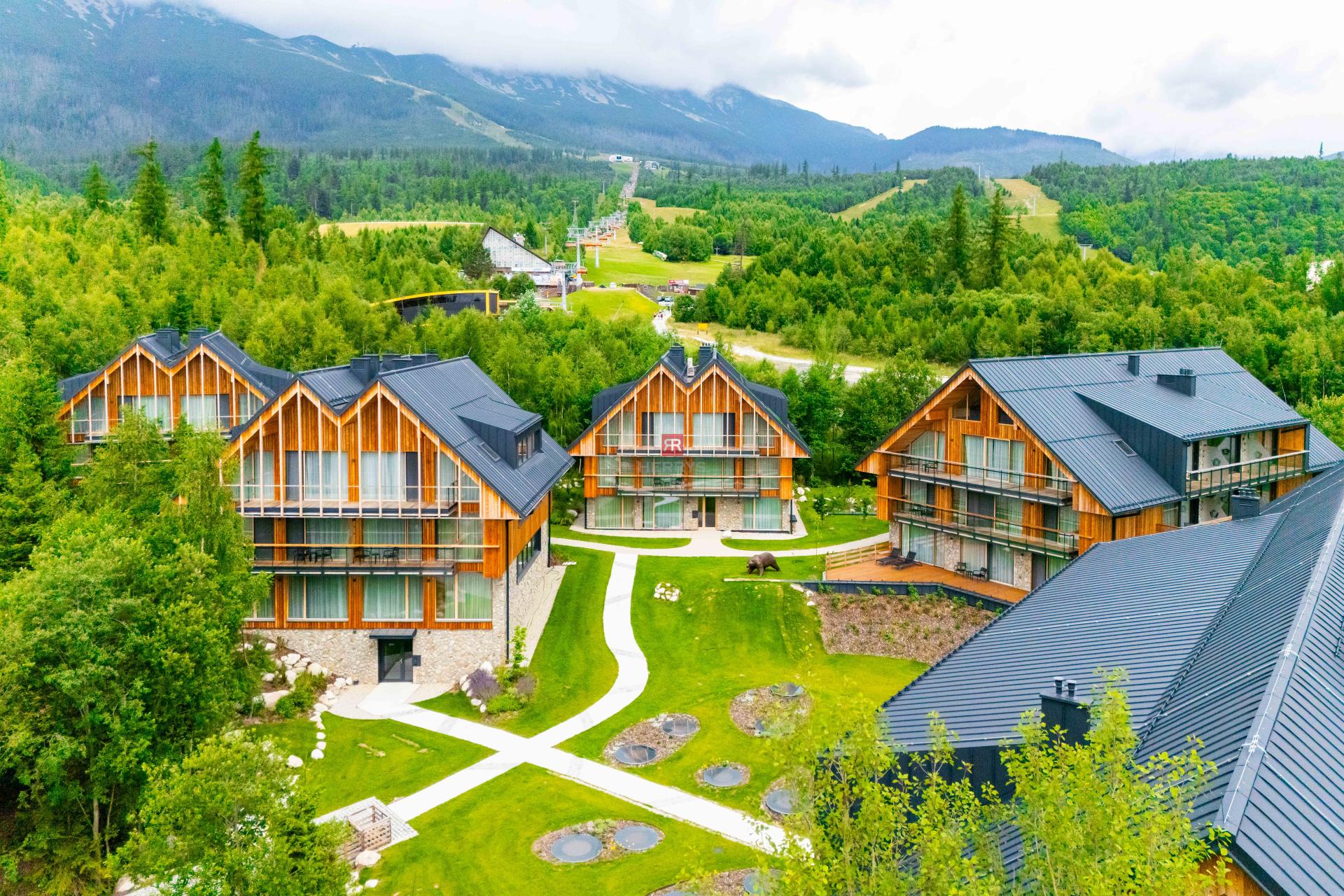 HERRYS - For sale a luxurious 3-room apartment in an exceptional location in Tatranská Lomnica