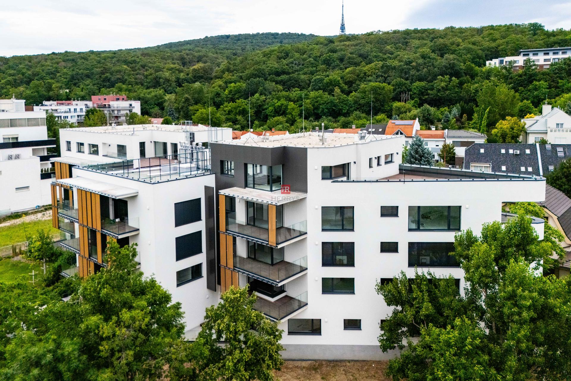 HERRYS – For sale spacious 2-room apartment in premium standard, project K Železnej studienke