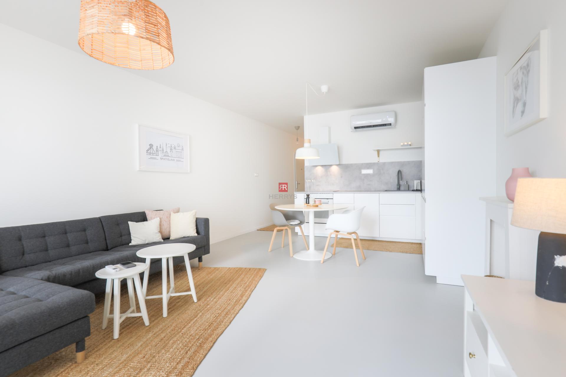 HERRYS - For rent 2-room fully furnished apartment in the Kopčianska project