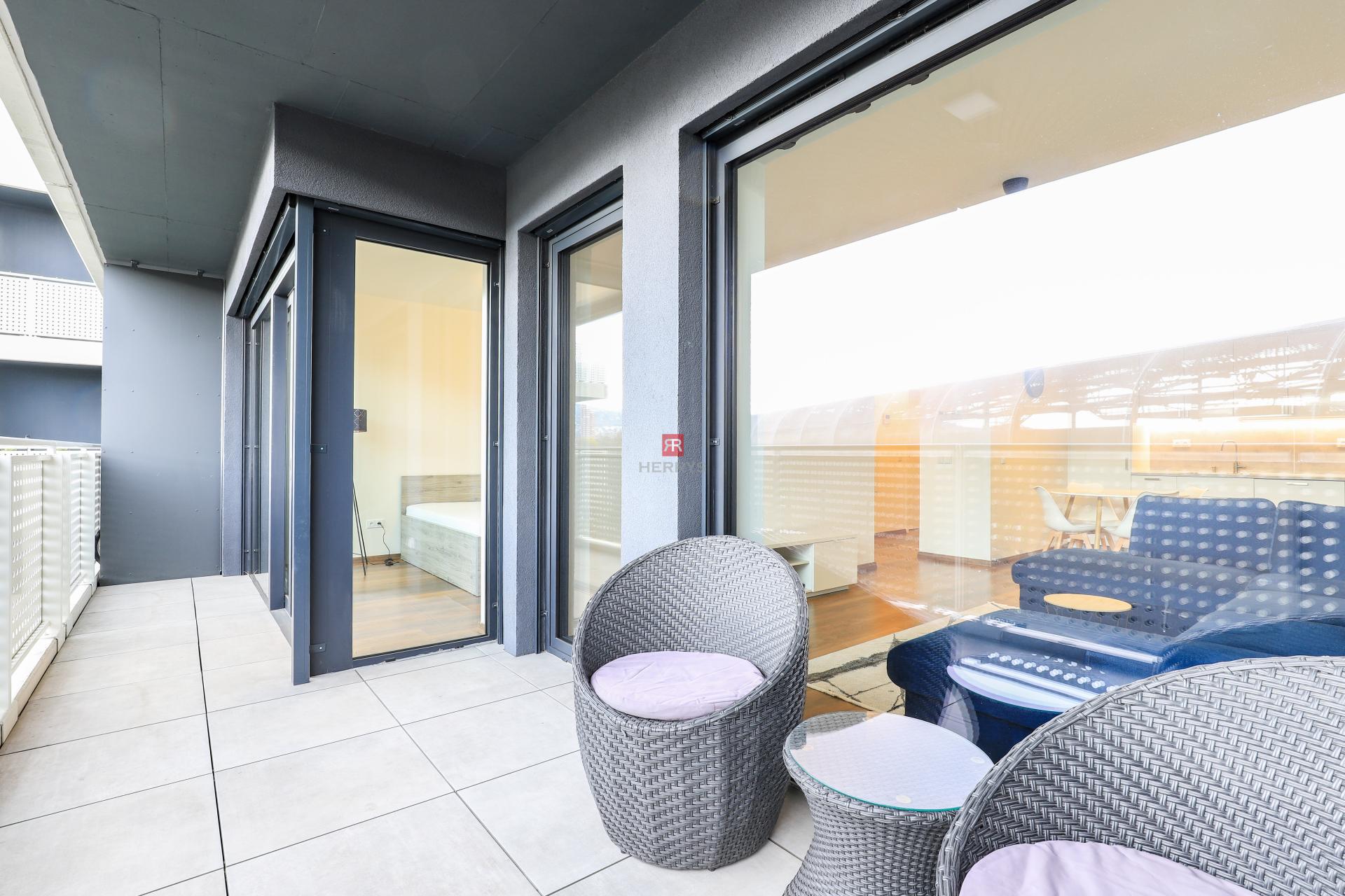 HERRYS - For sale, 2-room apartment with a spacious loggia in the Tehelné pole project.