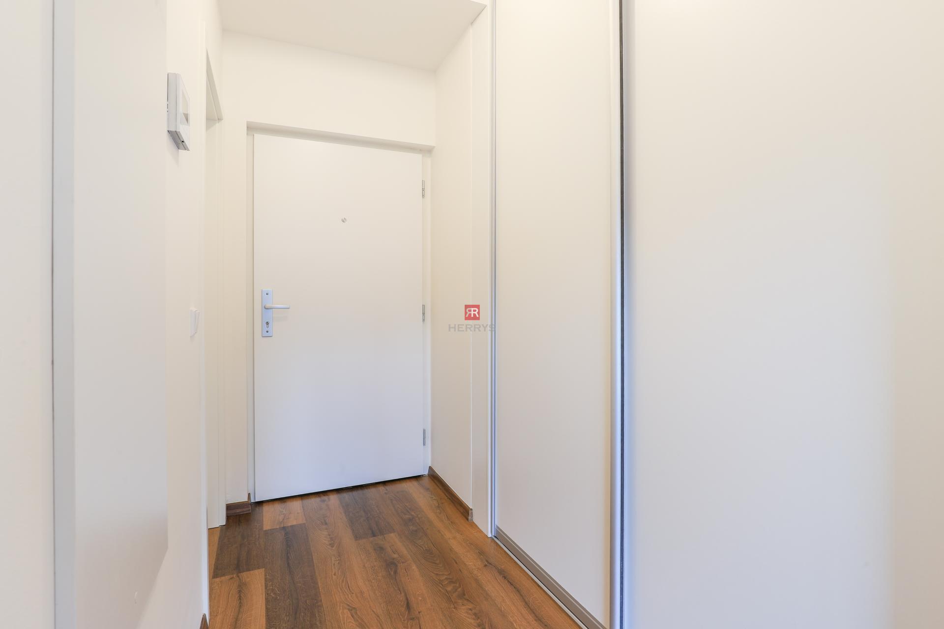 HERRYS - For sale, 2-room apartment with a spacious loggia in the Tehelné pole project.