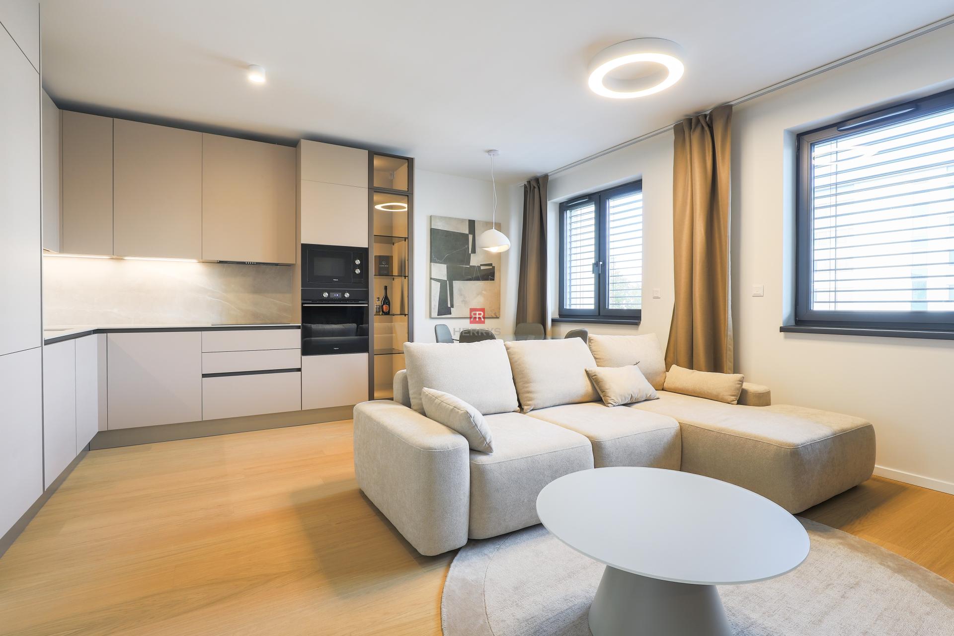 HERRYS - Na prenájom luxusný 3i byt v novostavbe GREEN ATRIUM