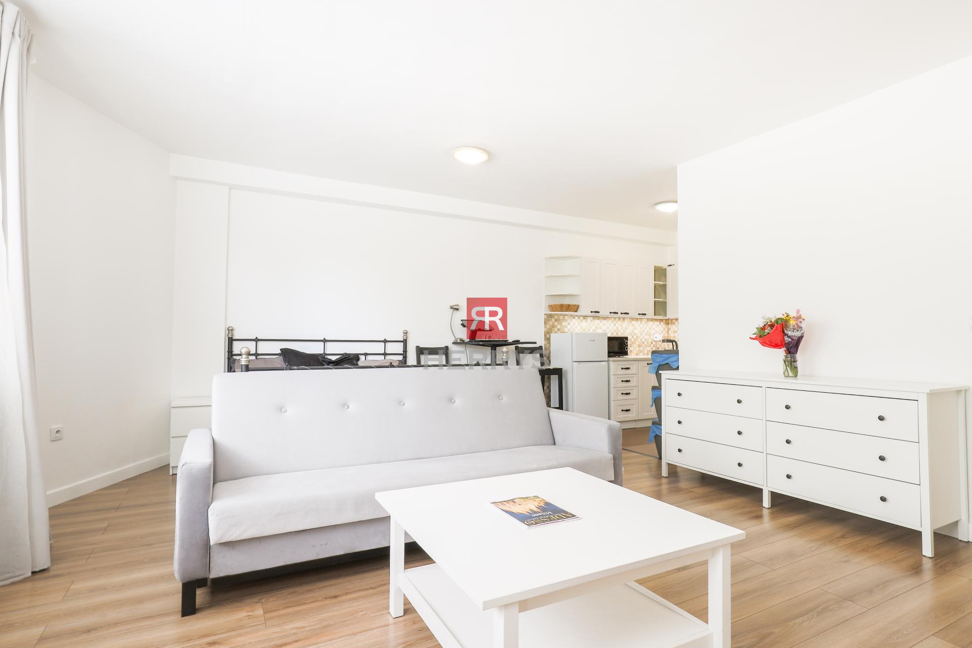 HERRYS - Na prenájom kompletne zariadená garsónka v Karlovej Vsi