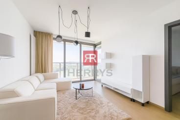 HERRYS - Na prenájom zariadený 2i byt s výhľadom na hrad v projekte EUROVEA TOWER