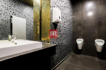 HERRYS - Commercial space for rent in a busy location