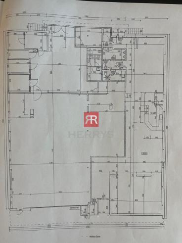 HERRYS - Commercial space for rent in a busy location