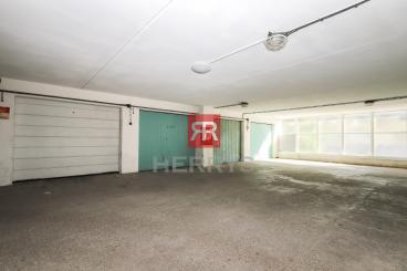 HERRYS - Na predaj uzavretá garáž v garážovom dome s elektrickou prípojkou