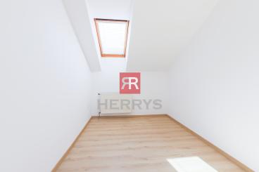 HERRYS - Na prenájom zrekonštruovaný &nbsp;4 izbový byt na lukratívnej adrese, Červeňova ulica