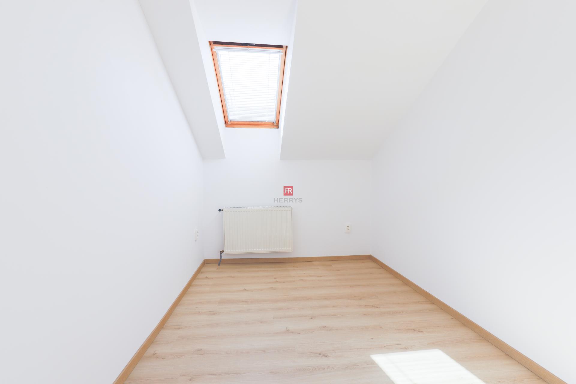 HERRYS - Na prenájom zrekonštruovaný &nbsp;4 izbový byt na lukratívnej adrese, Červeňova ulica