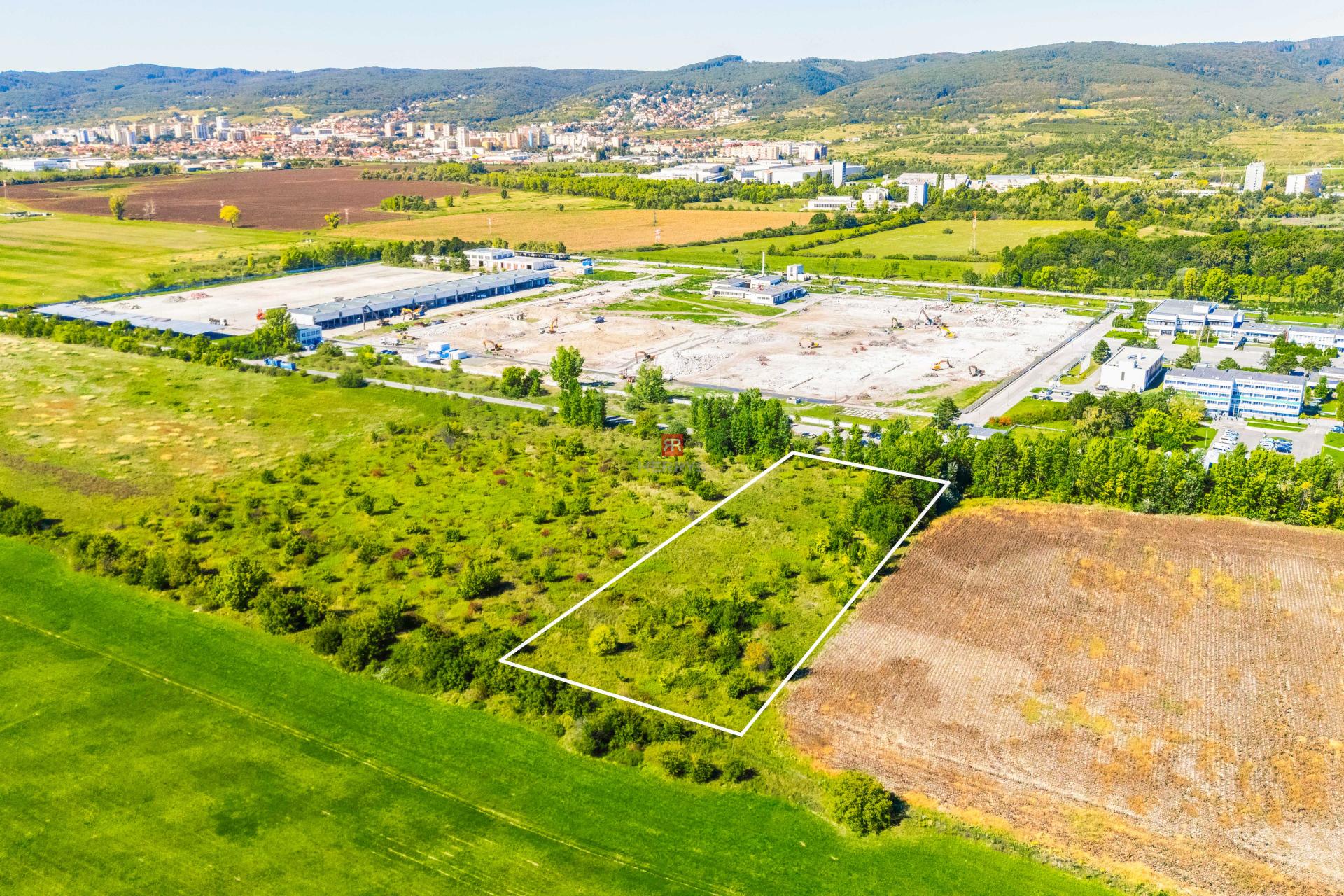 HERRYS - Land for sale for development, Regrútska - Vajnory
