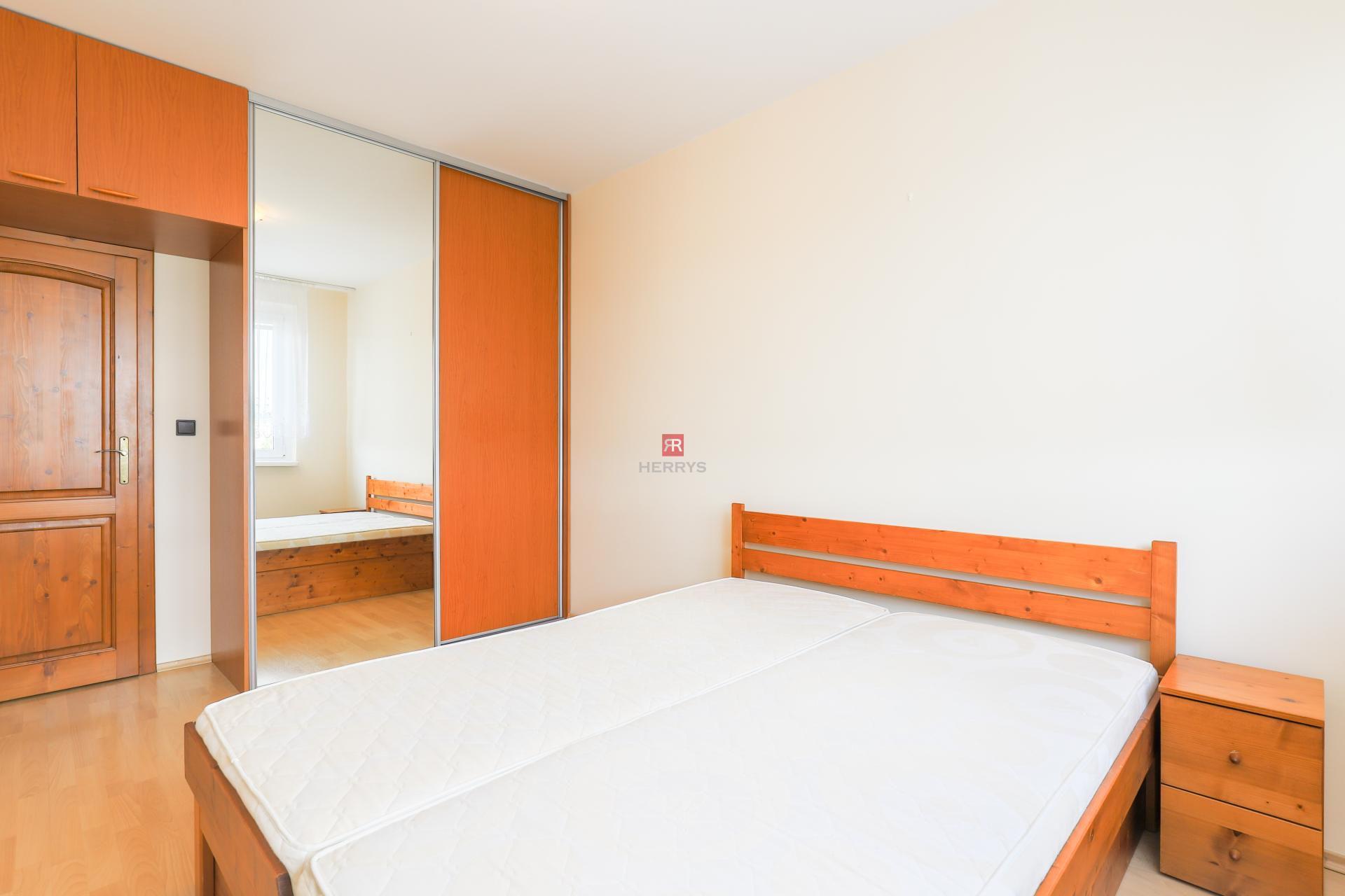 HERRYS - 4-room fully furnished apartment for rent