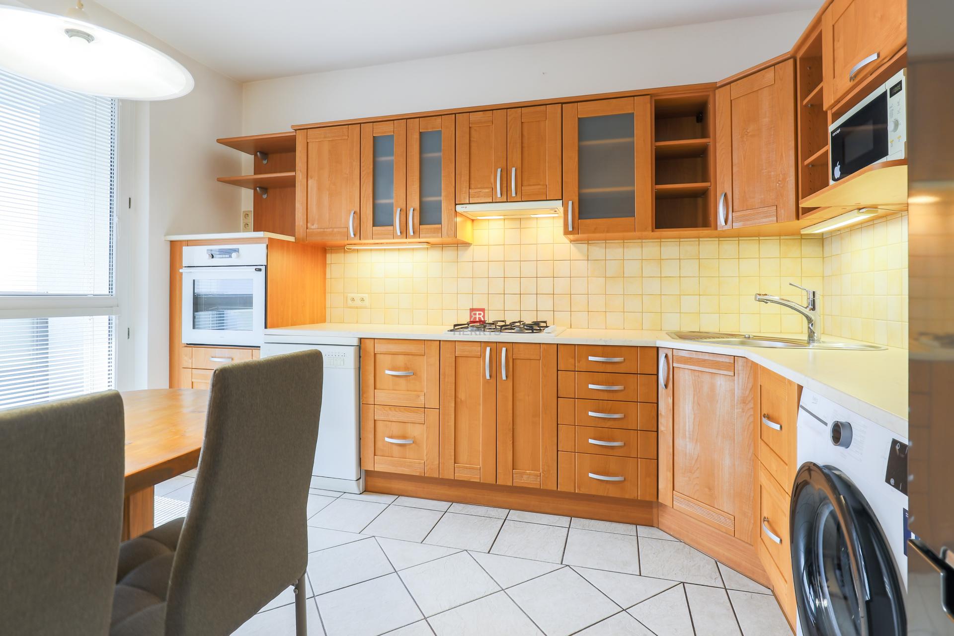 HERRYS - 4-room fully furnished apartment for rent