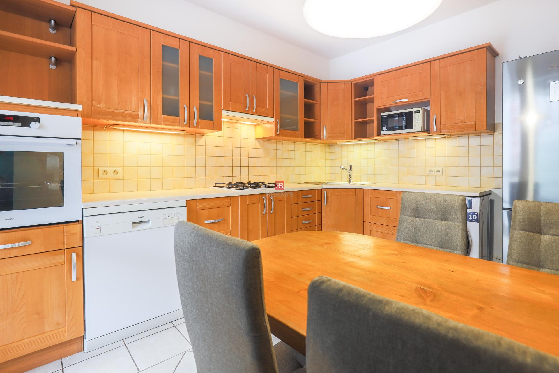 HERRYS - 4-room fully furnished apartment for rent