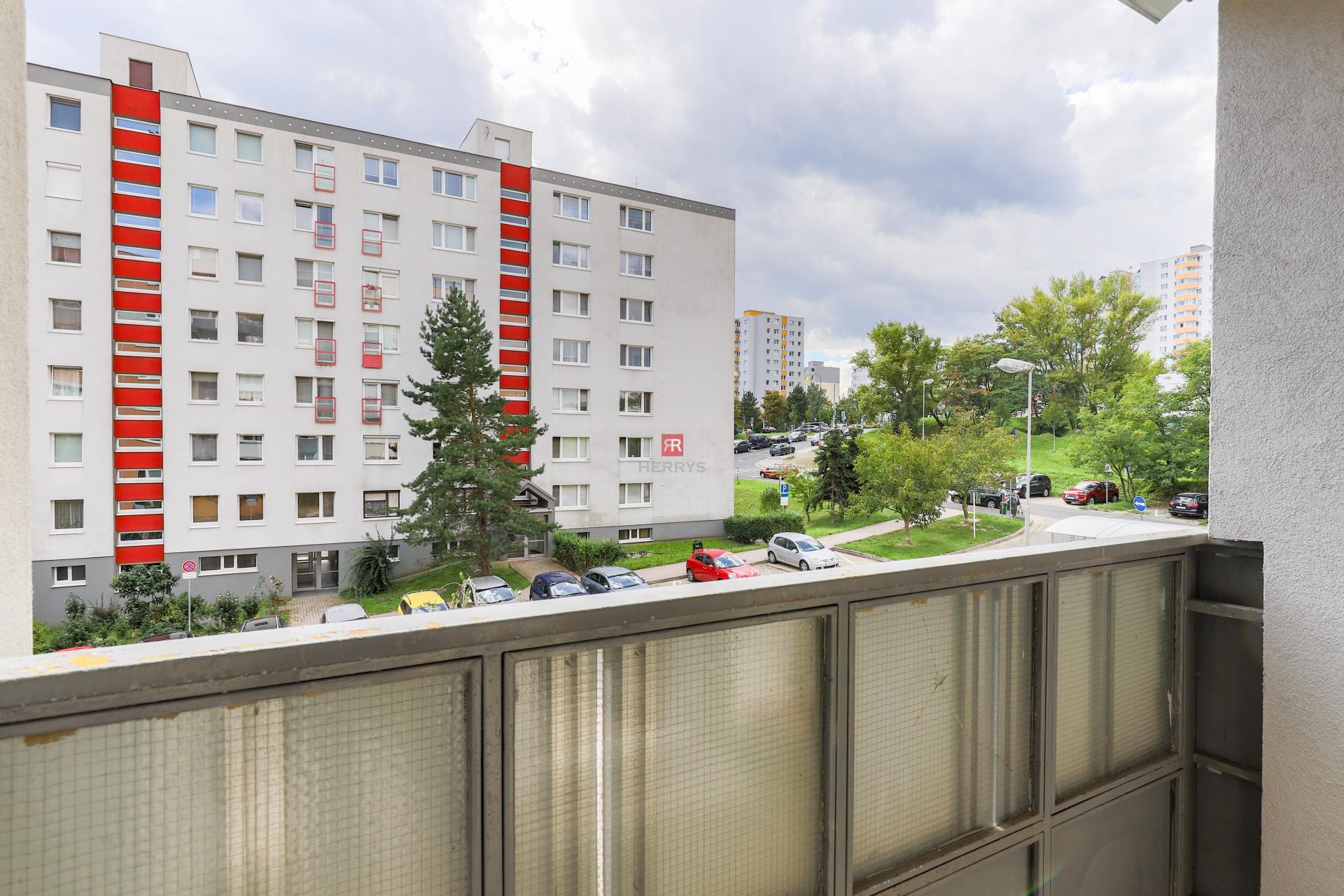 HERRYS - 4-room fully furnished apartment for rent