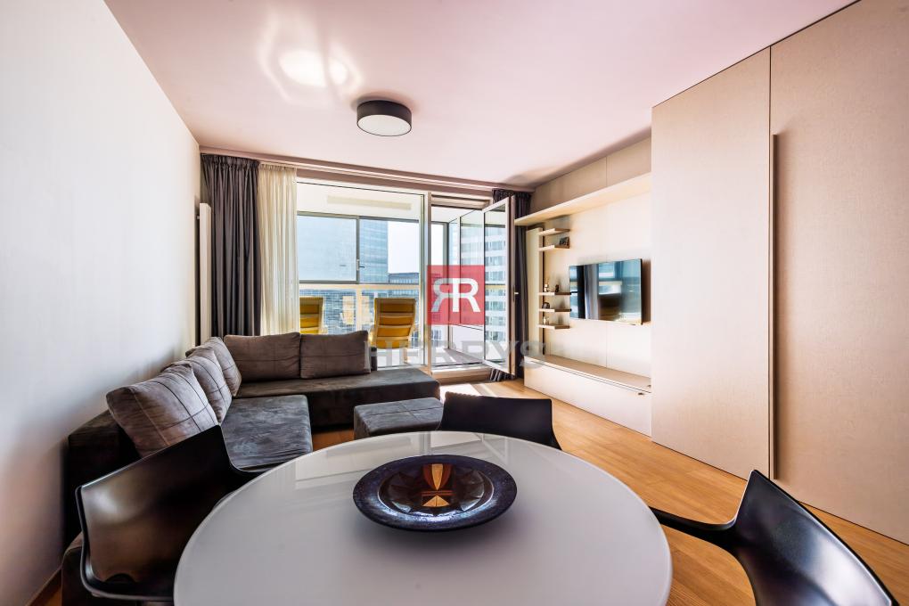 HERRYS - Na predaj slnečný dizajnový 2 izbový byt s parkovaním v Panorama City