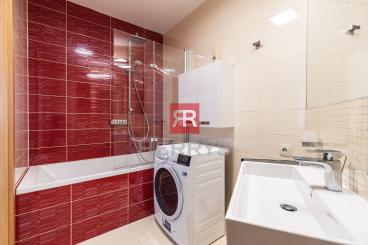 HERRYS - Na predaj slnečný dizajnový 2 izbový byt s parkovaním v Panorama City
