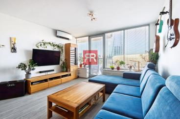 HERRYS - Spacious 3-room apartment for sale in the popular III Tower project