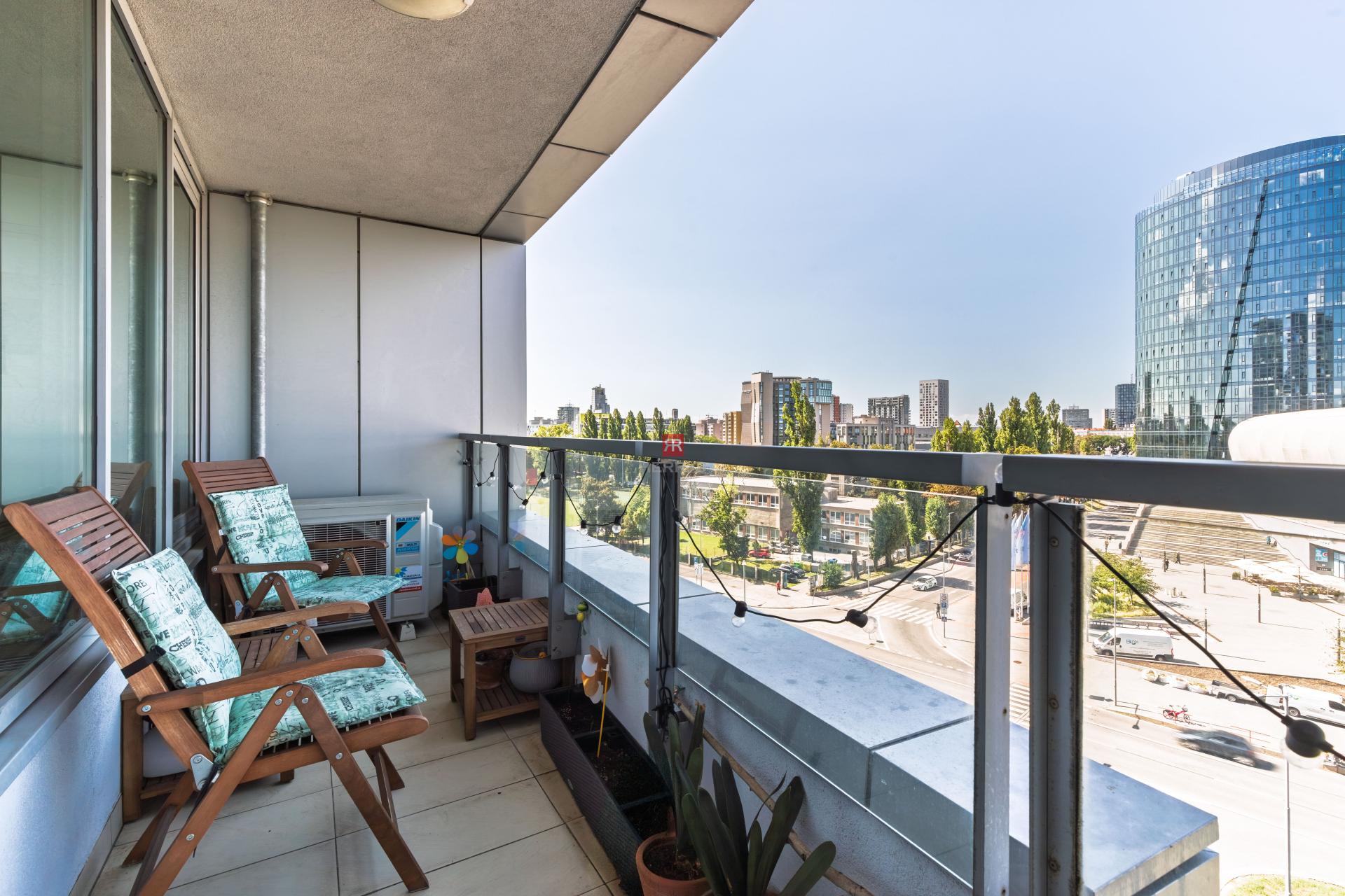 HERRYS - Spacious 3-room apartment for sale in the popular III Tower project