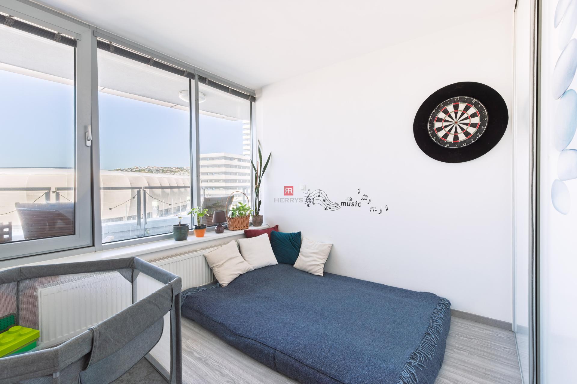 HERRYS - Spacious 3-room apartment for sale in the popular III Tower project