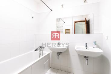 HERRYS - Spacious 3-room apartment for sale in the popular III Tower project