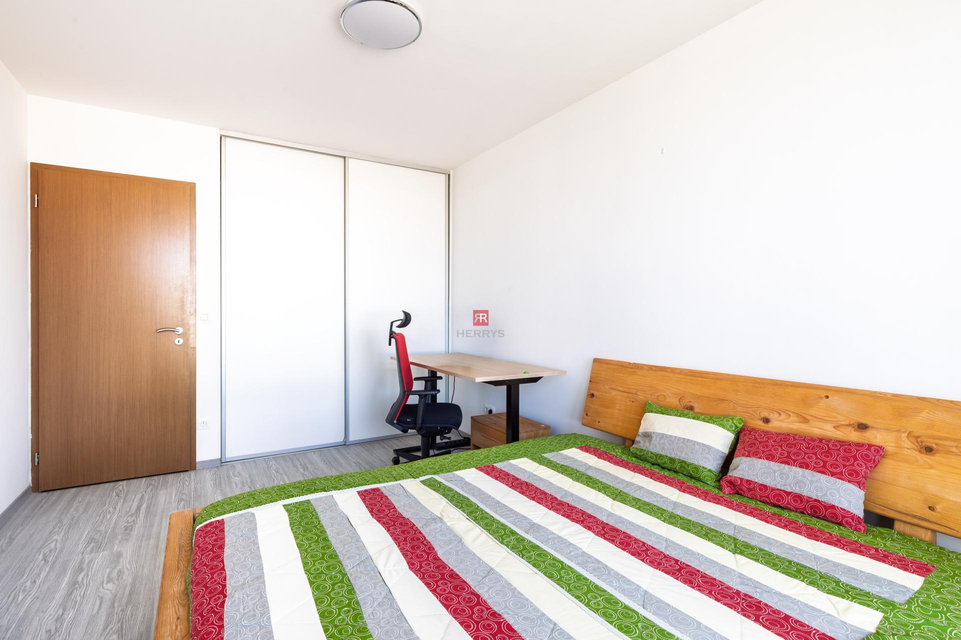 HERRYS - Spacious 3-room apartment for sale in the popular III Tower project