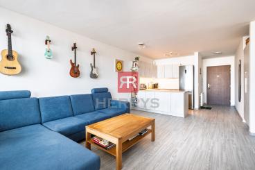 HERRYS - Spacious 3-room apartment for sale in the popular III Tower project