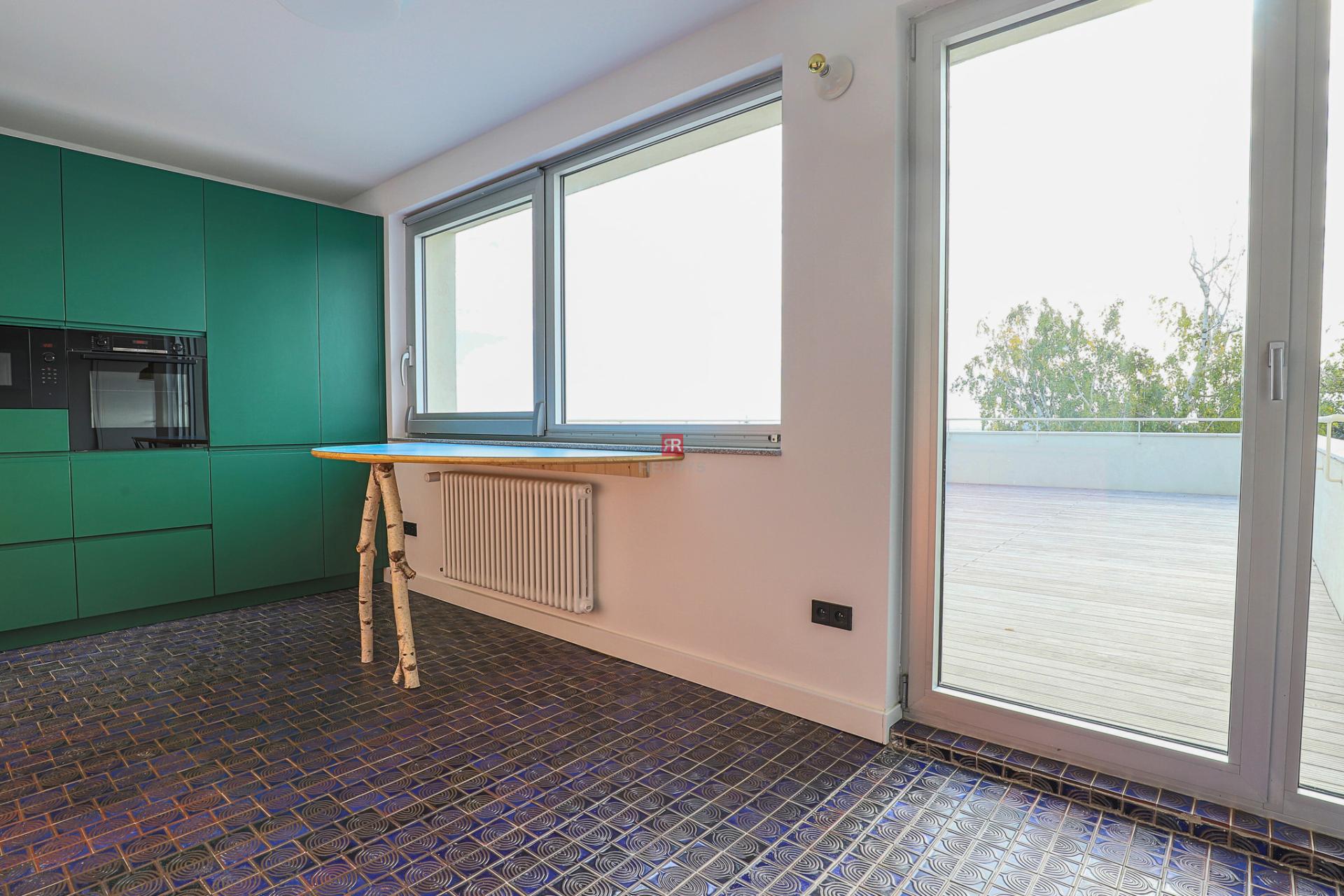 HERRYS - Unique 4-room apartment with terrace for rent in a family house in Koliba