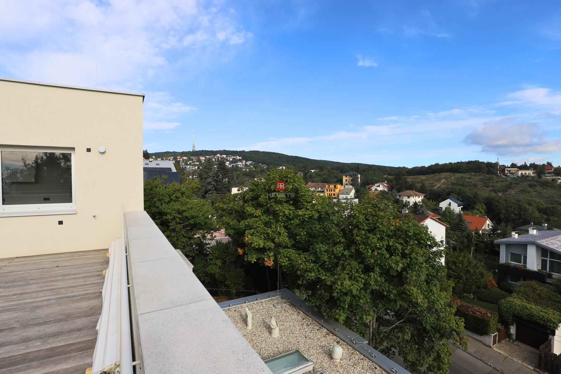HERRYS - Unique 4-room apartment with terrace for rent in a family house in Koliba