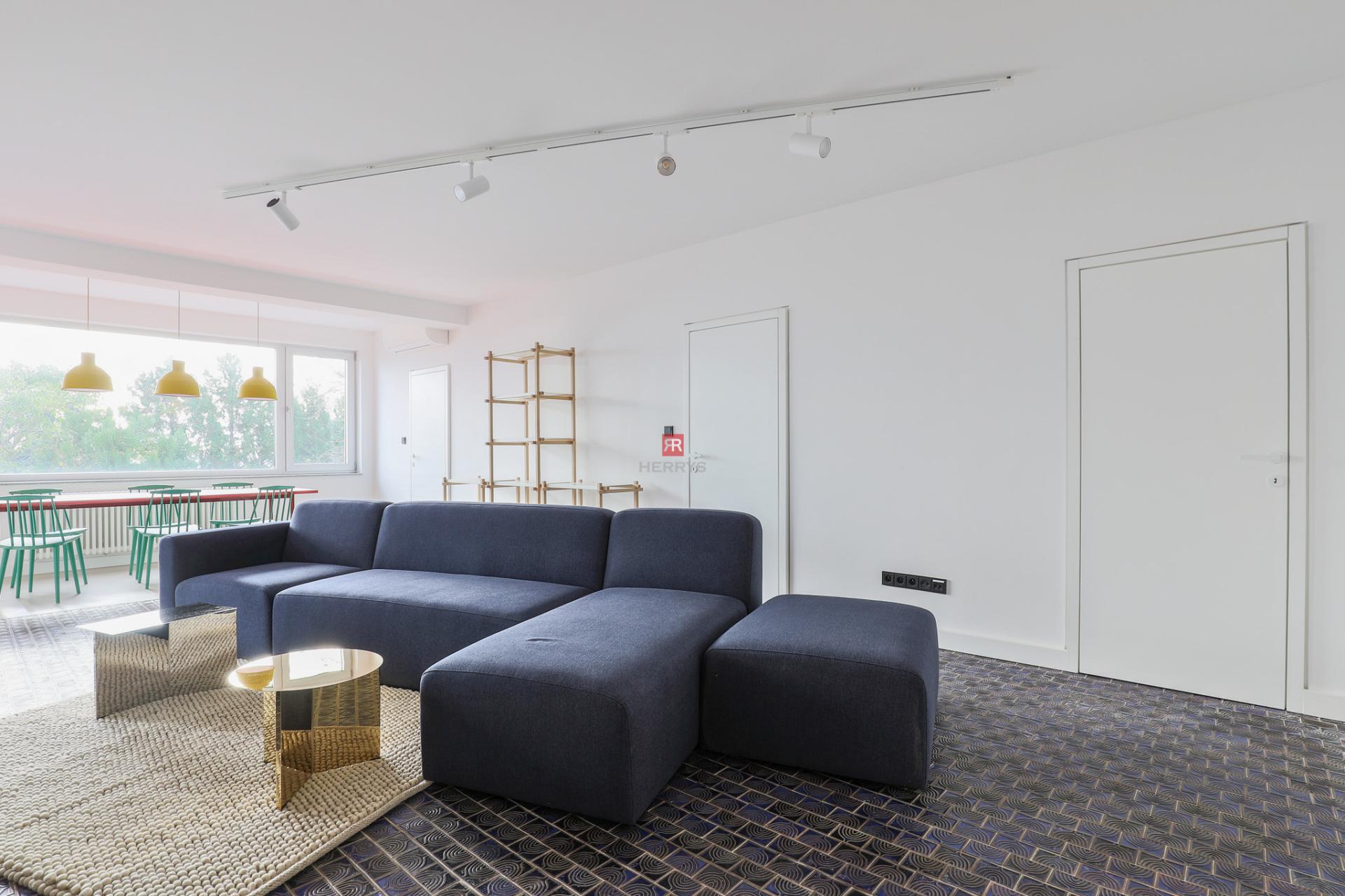 HERRYS - Unique 4-room apartment with terrace for rent in a family house in Koliba