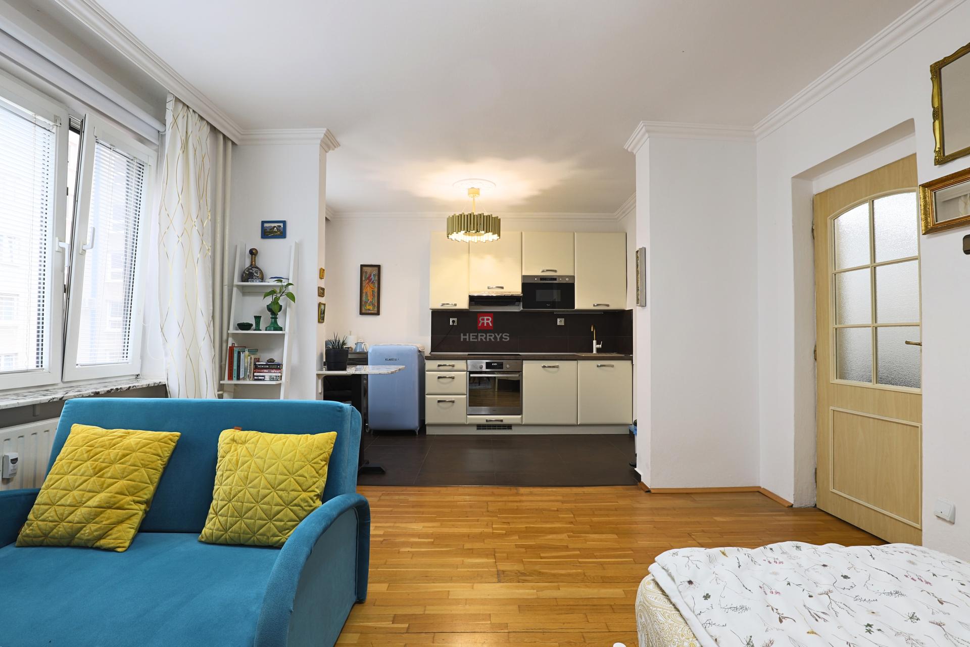 HERRYS - Cozy 1-room apartment for rent in the Old Town on Palackého Street