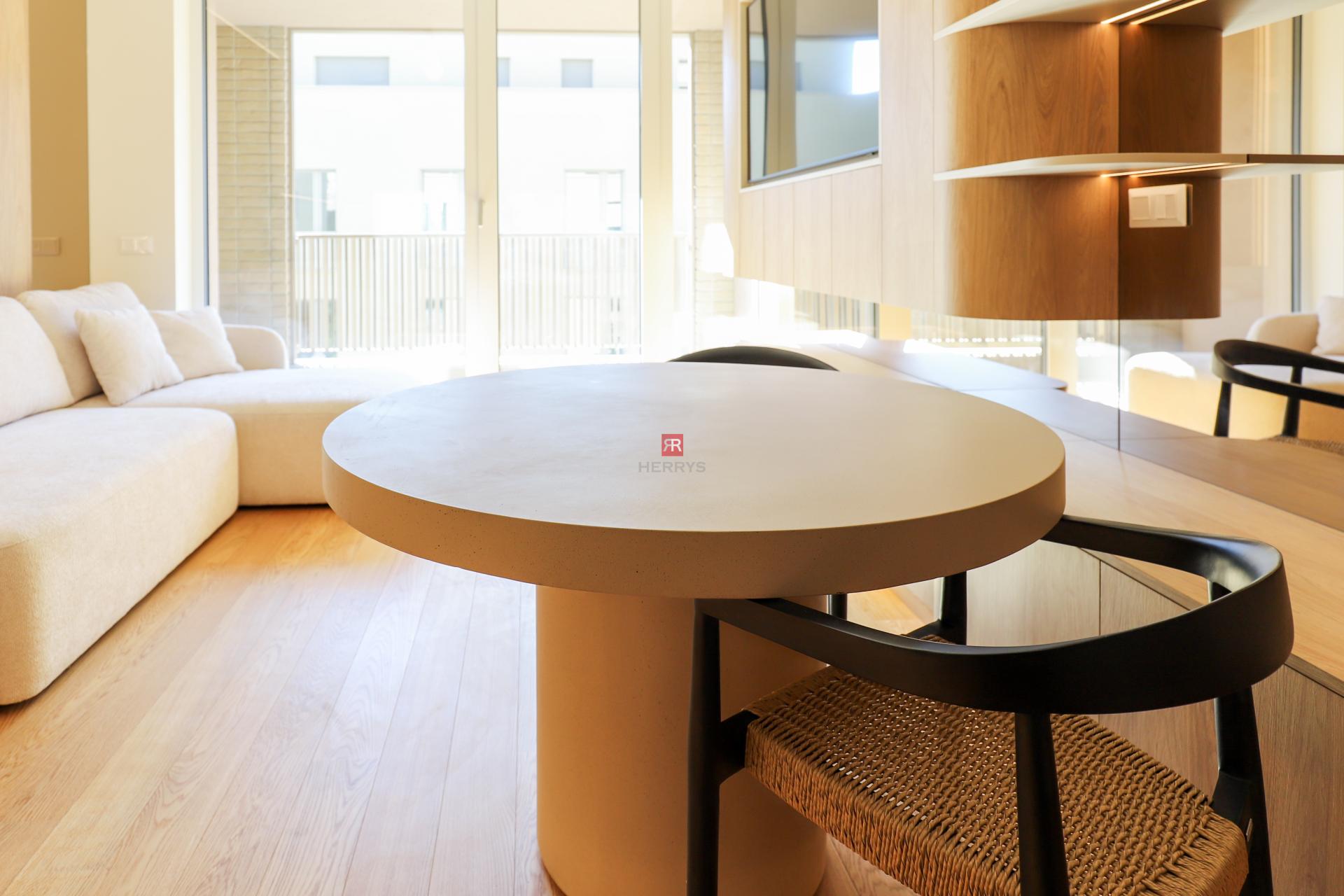 HERRYS - 1 bedroom luxuriously furnished apartment for rent in the sought-after Vydrica project