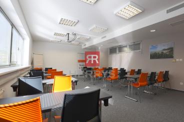 &nbsp;HERRYS - Na prenájom 110 m2 kancelária v Ružinove&nbsp;