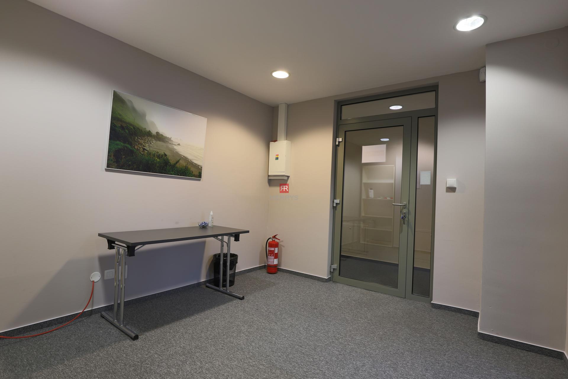 HERRYS - For rent 110 m2 office in Ružinov