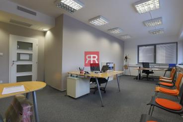 &nbsp;HERRYS - Na prenájom 110 m2 kancelária v Ružinove&nbsp;
