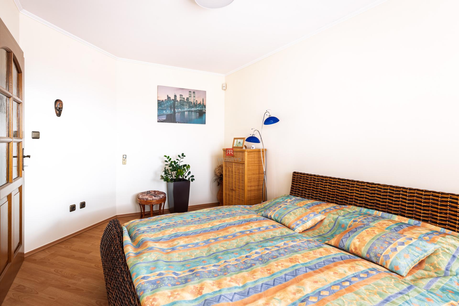 HERRYS - For sale an 6-room family house with a swimming pool and a tennis court in Pezinok