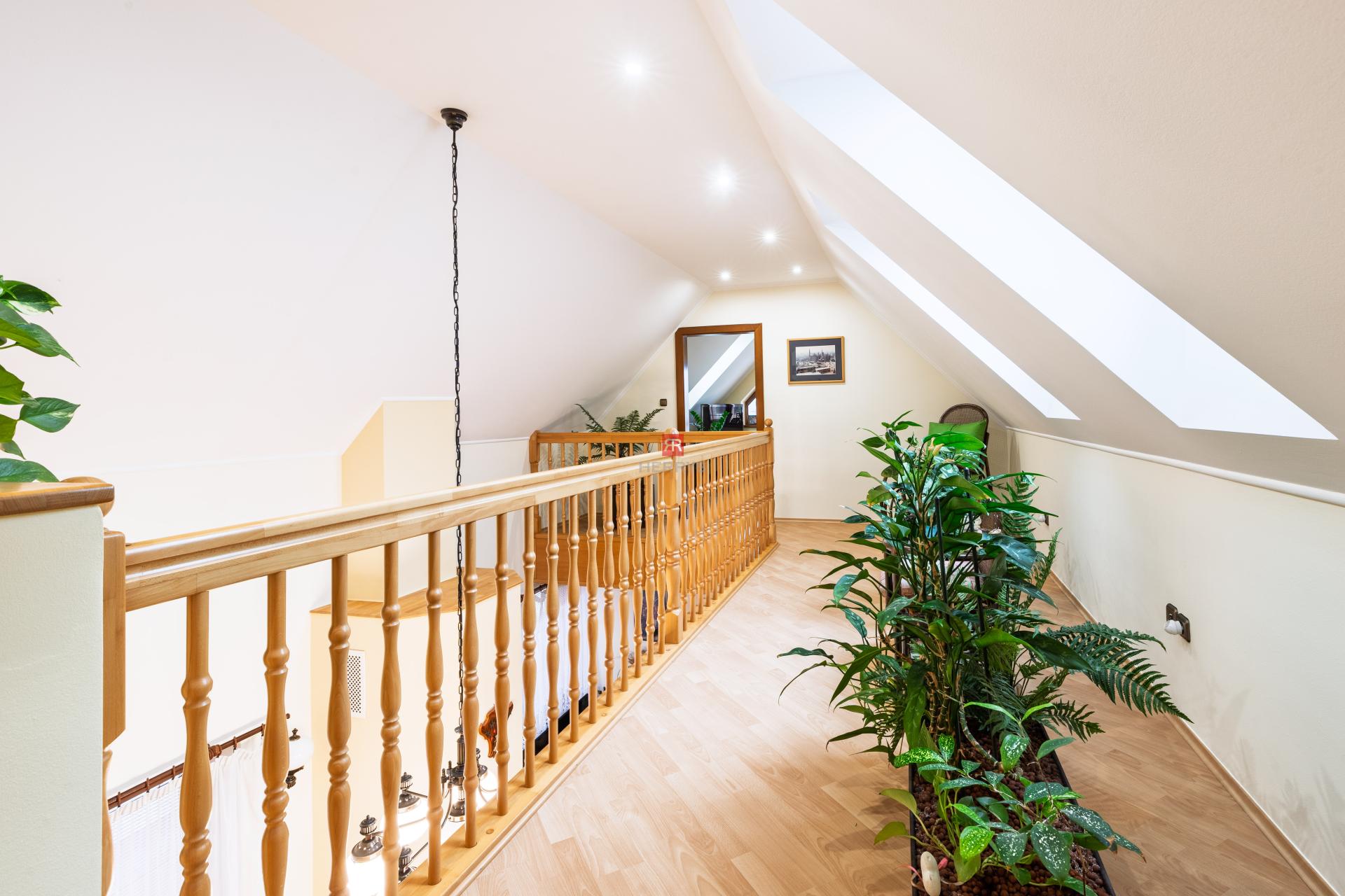 HERRYS - For sale an 6-room family house with a swimming pool and a tennis court in Pezinok