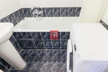 HERRYS – Na prenájom priestranný 2-izbový byt s loggiou a krásnym výhľadom na kopci Machnáč