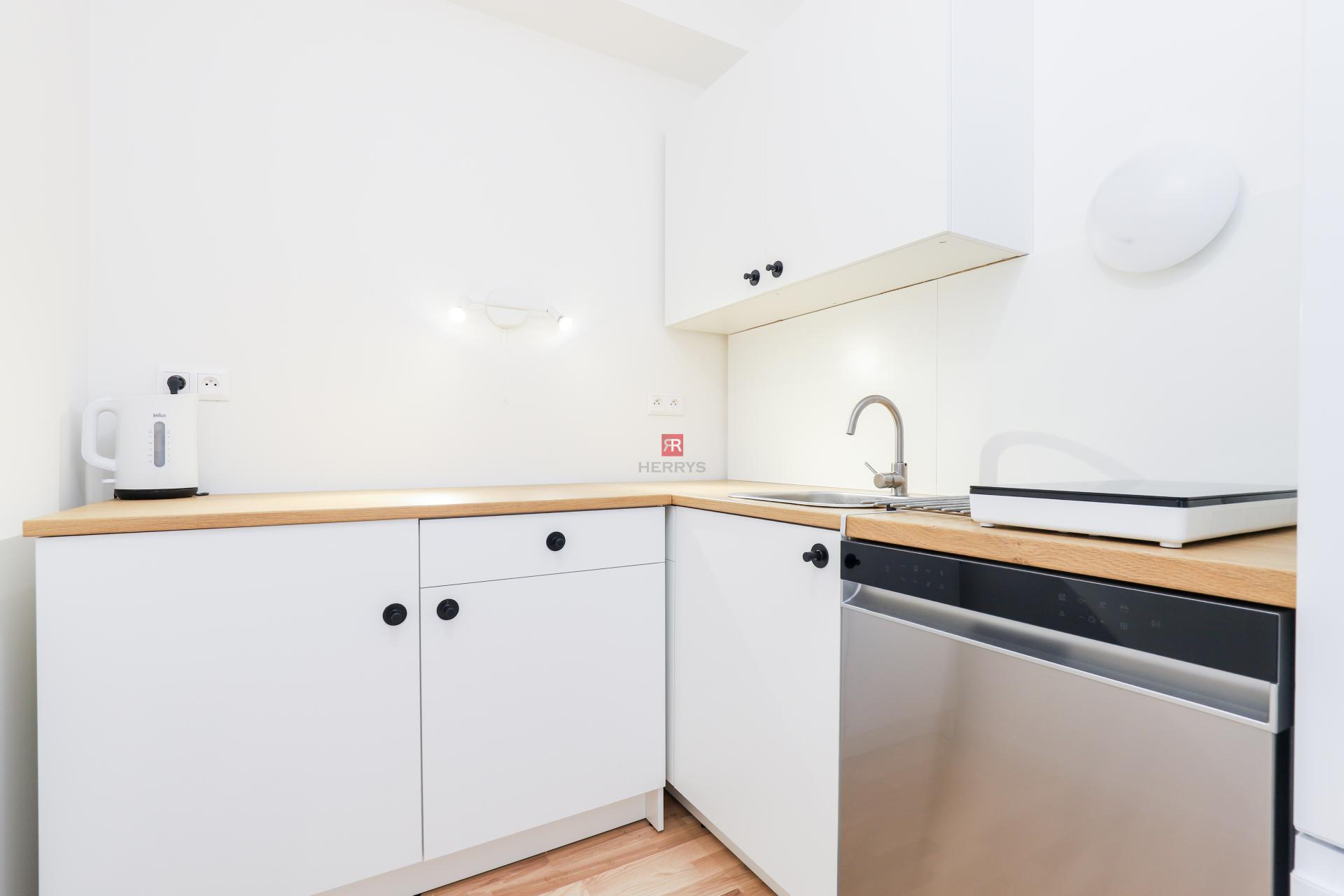 HERRYS - Na prenájom 1,5-izbový úplne nový apartmán v novostavbe METROPOLIS
