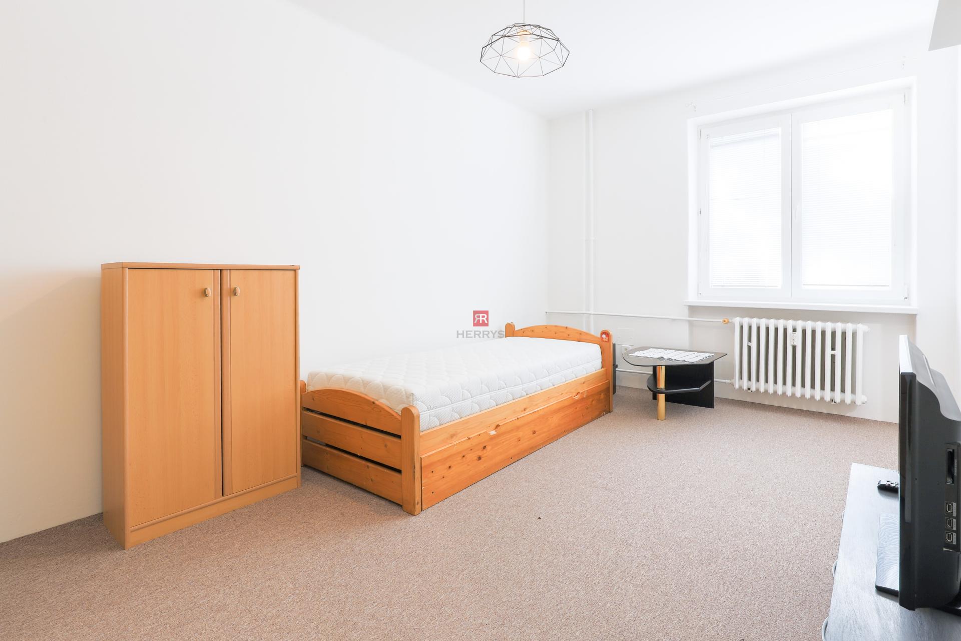 HERRYS - Na prenájom garsónka v srdci Ružinova, Herlianska ulica