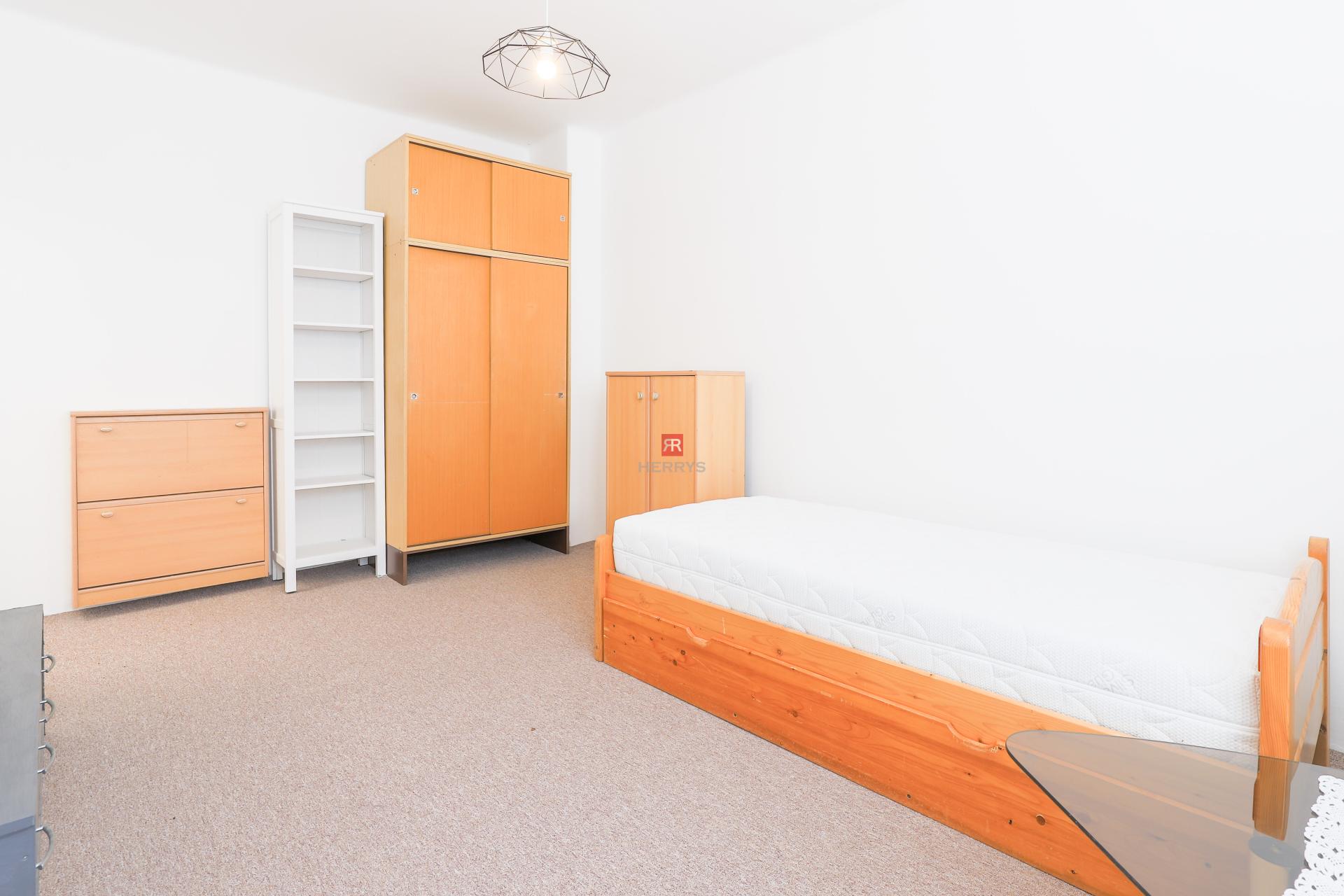 HERRYS - Na prenájom garsónka v srdci Ružinova, Herlianska ulica