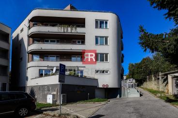 HERRYS – Na prenájom 2-izbový byt s garážovým státím na Kramároch
