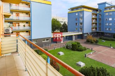 HERRYS – Na prenájom zariadený 2-izbový byt s balkónom na Gercenovej ulici v Petržalke&nbsp;