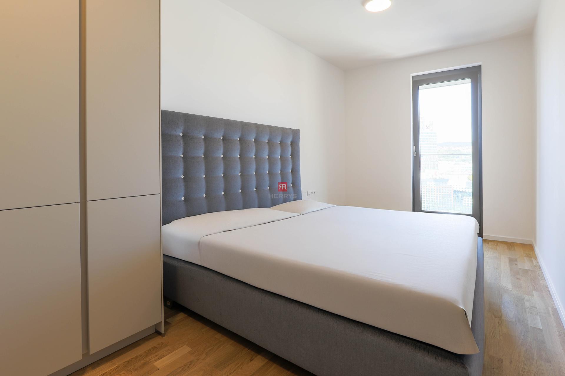 HERRYS - Na prenájom krásny úplne nový 3-izbový kompletne zariadený apartmán v novostavbe Metropolis