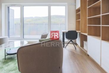 HERRYS - Na prenájom priestranný 1-izbový byt v novostavbe Pod Vinicou, BA-Nové Mesto