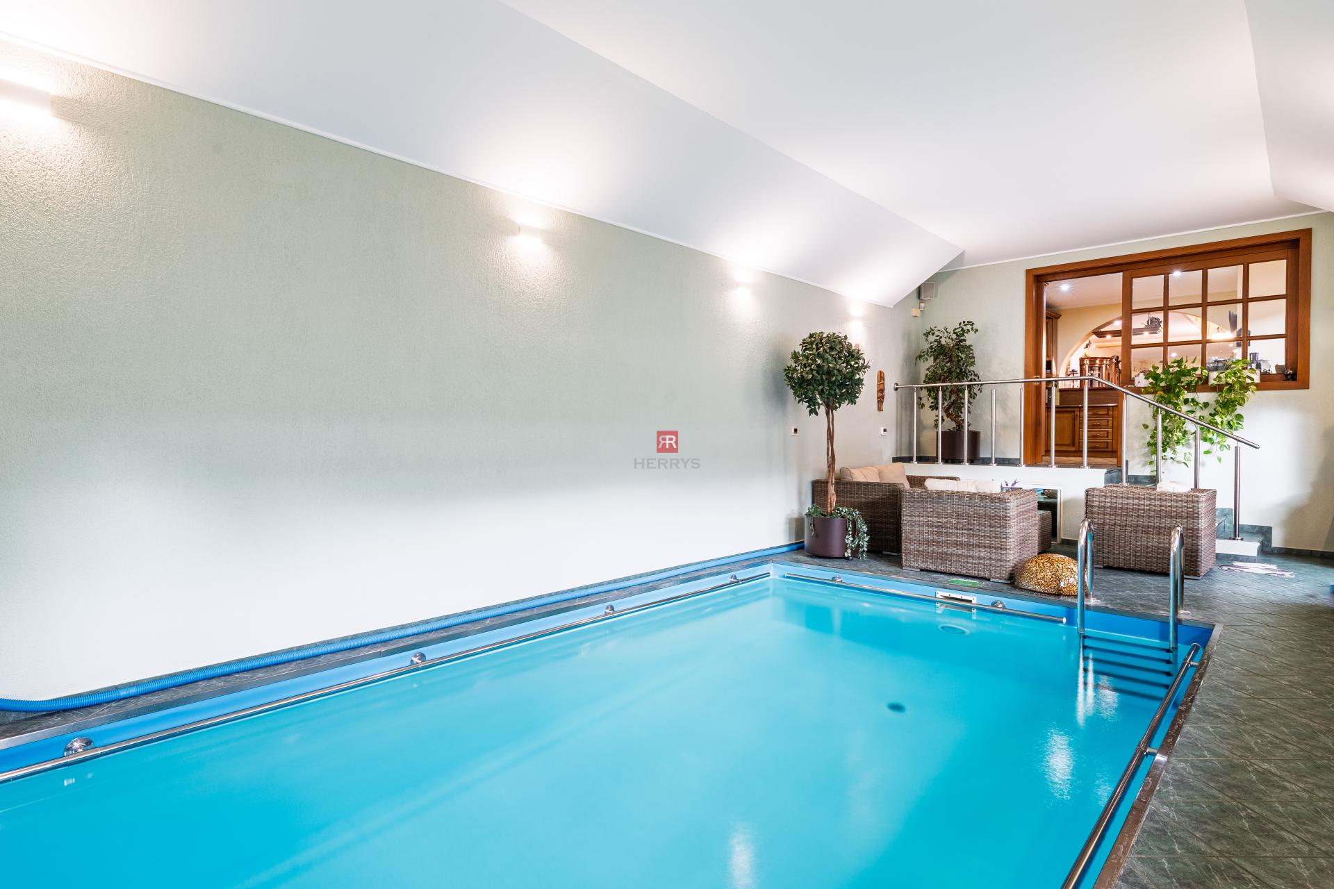 HERRYS - For sale an 6-room family house with a swimming pool and a tennis court in Pezinok